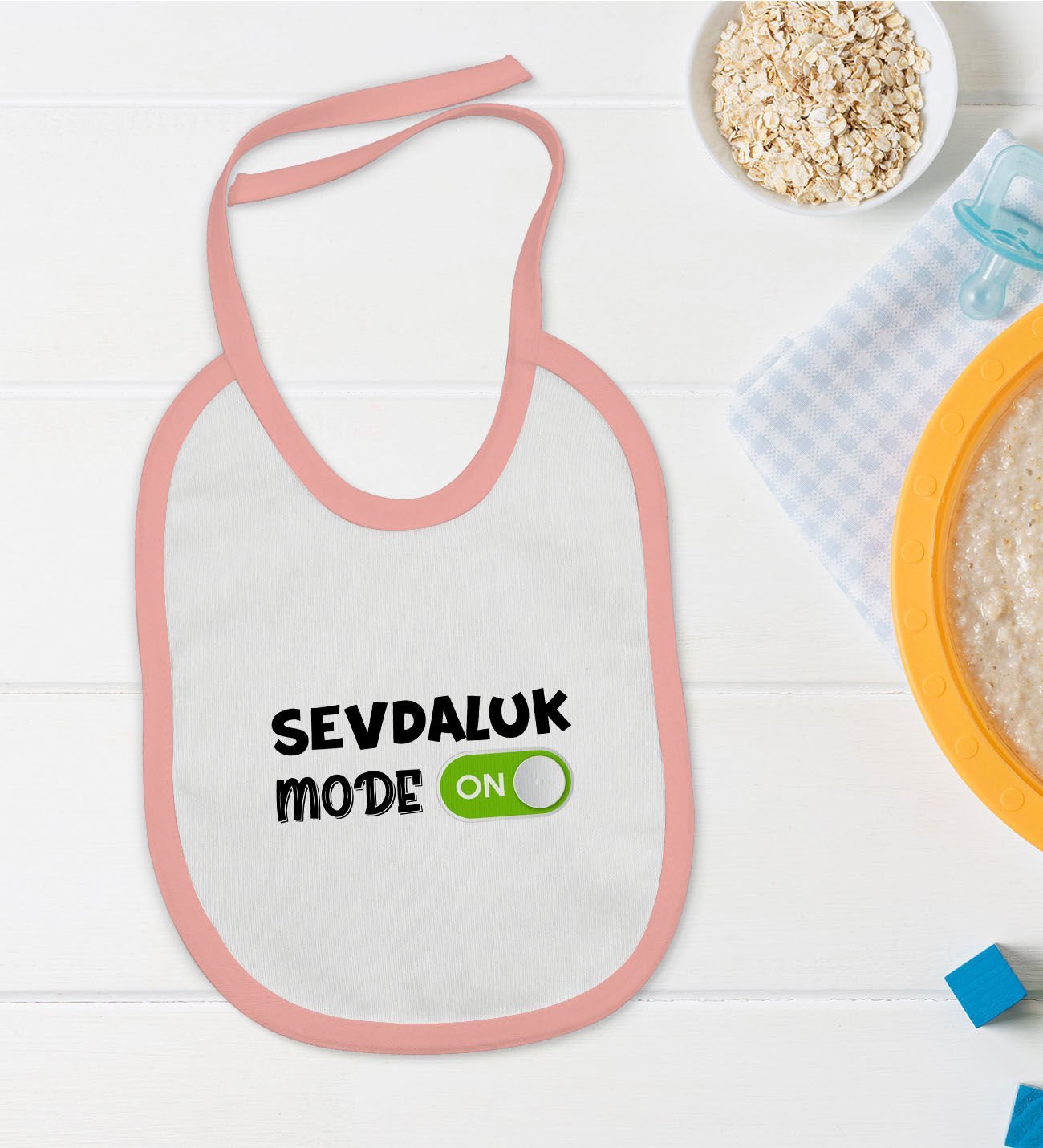 BK Kids Sevdaluk Mode Tasarımlı Pembe Bebek Mama Önlüğü-1