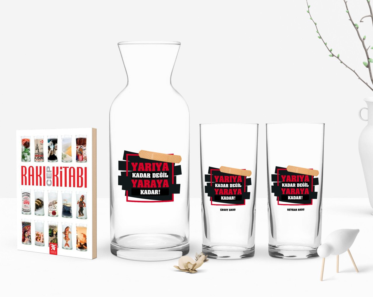 Kişiye Özel Renkli Baskılı Yarıya Kadar Değil Yaraya Kadar Tasarımlı İkili Rakı Bardağı Karaf ve Cep Kitabı Hediye Seti-4