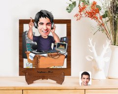 Kişiye Özel Erkek Radyocu Karikatürlü Ahşap Standlı 3D Biblo-1