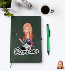 Kişiye Özel Kadın Gitarist Karikatürlü Yeşil Termo Deri Defter Kalem Seti Model 1