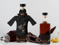 BK Gift Kişiye Özel Mini Siyah İçki Şişesi Tişörtü , Ev Bar Dekoru, Viski, Şarap, Votka, Rakı Şişesi Tişörtü, Ev Barı-11