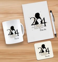 BK Gift Kişiye Özel İsimli Öğretmenler Günü Tasarımlı Beyaz Defter, Tükenmez Kalem, Kupa ve Bardak Altlığı Hediye Seti- 7, Öğretmene Hediye, Öğretmenler Günü