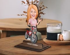 BK Gift Kişiye Özel Bisiklet Sürücüsü Karikatürlü Ahşap Biblo-5 , Arkadaşa Hediye , Sevgiliye Hediye, Kişiye Özel Biblolar