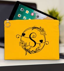 BK Gİft Kişiye Özel Harfli Sarı Tablet Çantası 30x21cm, Ipad Çantası, Baskılı Tablet Kılıfı