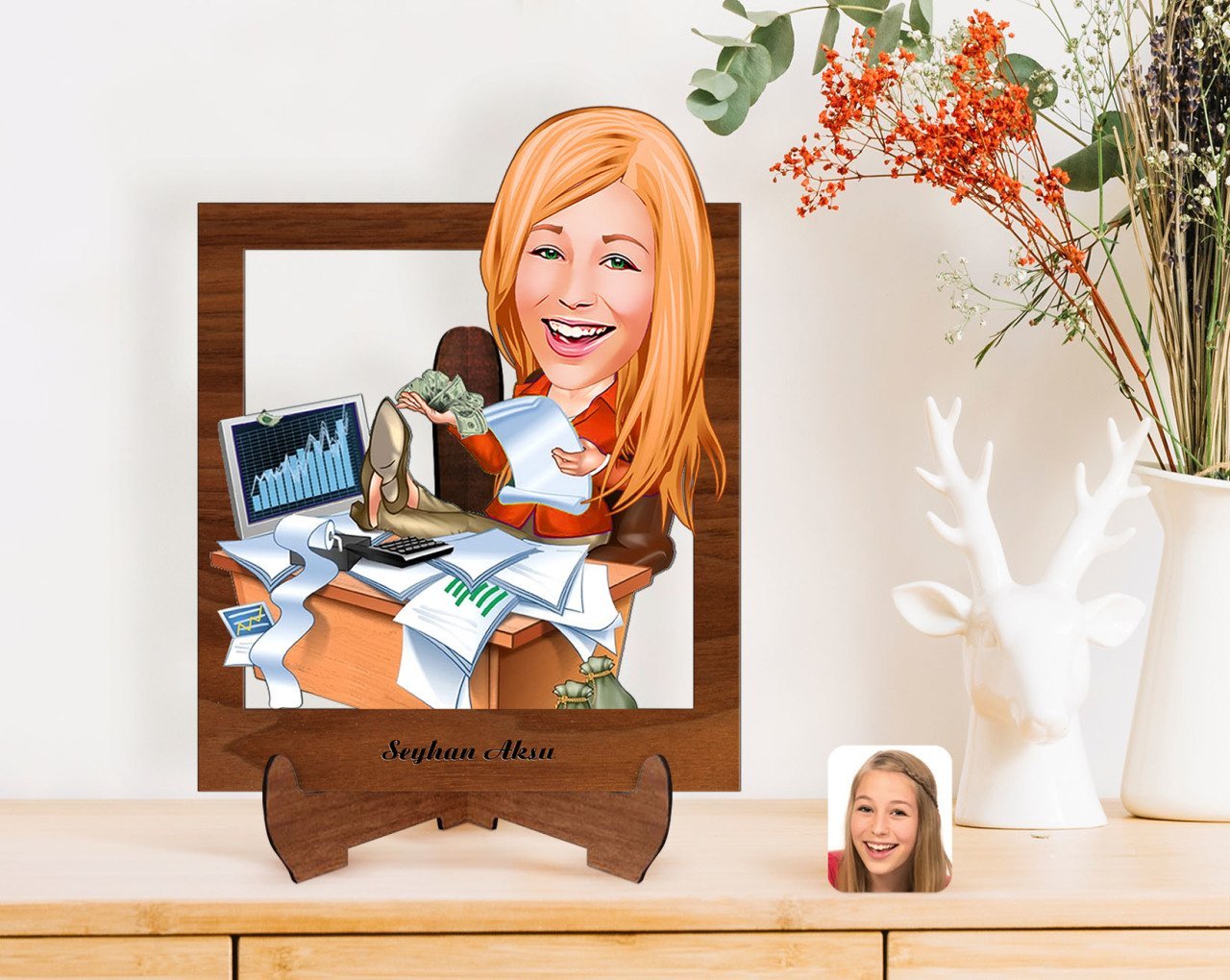 Kişiye Özel Kadın Bankacı Karikatürlü Ahşap Standlı 3D Biblo-1