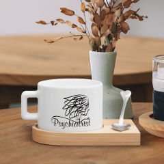 BK Gift Kişiye Özel İsimli Psikiyatrist Tasarımlı-2, Ahşap Altlıklı Seramik Fincan, Meslek Hediyesi, Yeni İş Hediyesi