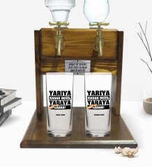 Kişiye Özel Renkli Baskılı Yarıya Kadar Değil Yaraya Kadar Tasarımlı İkili Rakı Bardağı ve Çift Musluklu Doğal Ahşap Rakı Standı-2