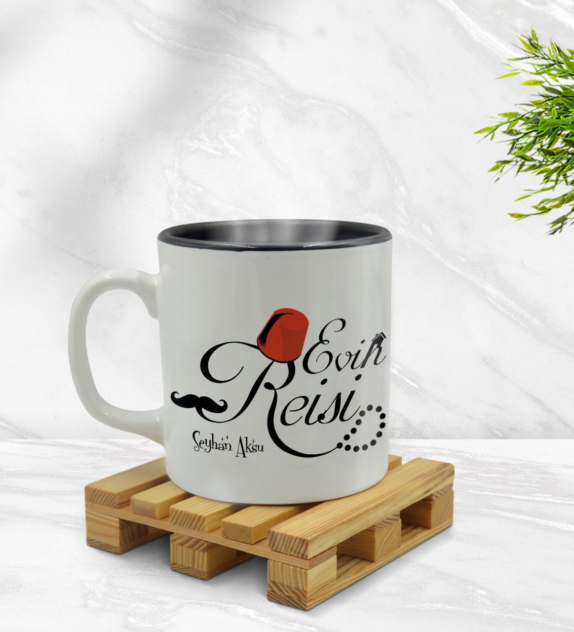 Kişiye Özel Evin Reisi Tasarımlı İçi Siyah Renkli Kupa Bardak Model 1