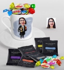 Kişiye Özel Bayan Avukat Karikatürlü Türk Kahvesi Fincanı Selamlique Karışık Türk Kahvesi ve Haribo Şeker Hediye Seti-1