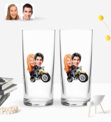 Kişiye Özel Sevgililer Karikatürlü 2’li Rakı Bardağı ve Meze Tabaklı Doğal Masif Ahşap Servis Sunum Tepsisi Model 17