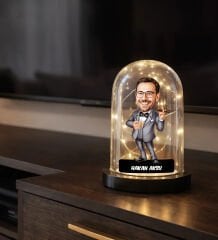 BK Gift Kişiye Özel Erkek Patron Karikatürlü Led Işıklı Cam Fanus Biblo -1, Mesleki Hediye, Doğum Günü Hediyesi