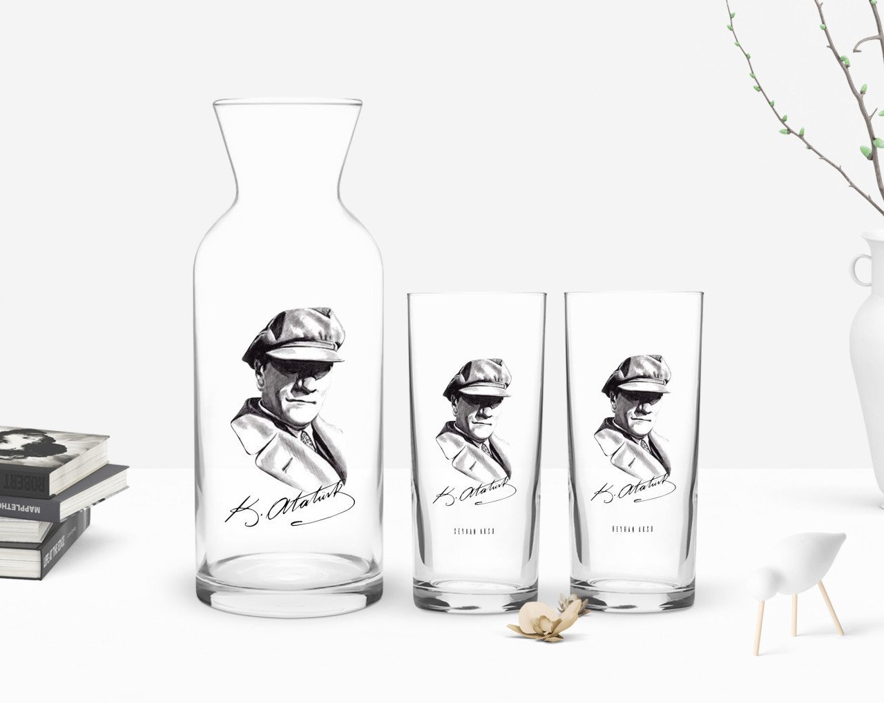 Kişiye Özel Renkli Baskılı Atatürk Temalı İkili Rakı Bardağı ve Karaf Hediye Seti-17