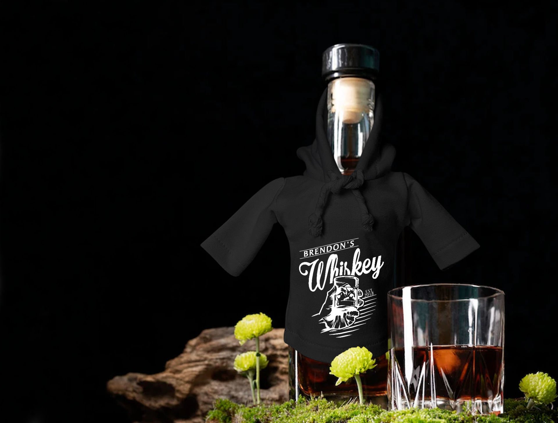 BK Gift Kişiye Özel Mini Siyah İçki Şişesi Tişörtü , Ev Bar Dekoru, Viski, Şarap, Votka, Rakı Şişesi Tişörtü, Ev Barı-14