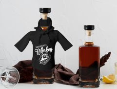 BK Gift Kişiye Özel Mini Siyah İçki Şişesi Tişörtü , Ev Bar Dekoru, Viski, Şarap, Votka, Rakı Şişesi Tişörtü, Ev Barı-14