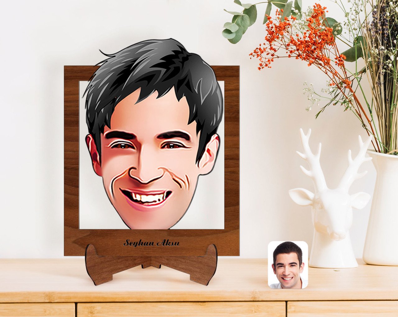 Kişiye Özel Erkek Yüz Karikatürlü Ahşap Standlı 3D Biblo-2