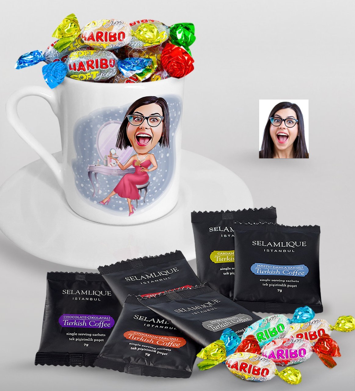 Kişiye Özel Bayan Karikatürlü Türk Kahvesi Fincanı Selamlique Karışık Türk Kahvesi ve Haribo Şeker Hediye Seti-23