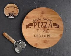 BK Gift Kişiye Özel İsimli Bambu Ahşap Döner Tablalı Pizza Tahtası-8, Pizza Kesme Tahtası Seti, Şarküteri Tahtası, Servis Tepsisi, Ahşap Tabak, Eve Taşınma Hediyesi