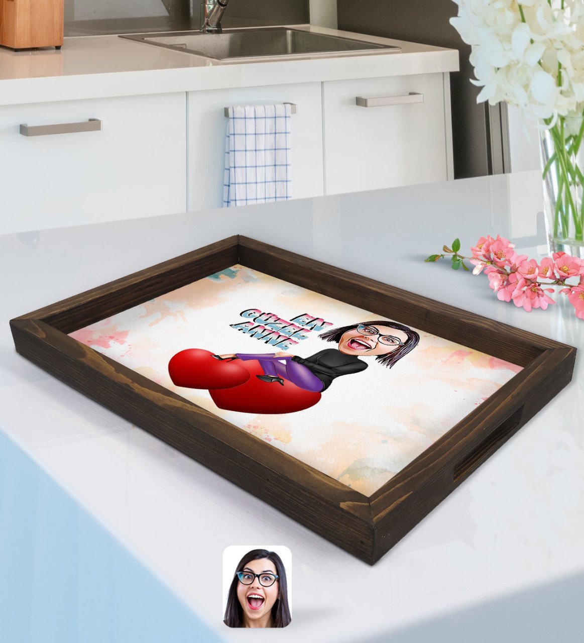 Kişiye Özel En Güzel Anne Karikatürlü Doğal Ahşap Tepsi-1