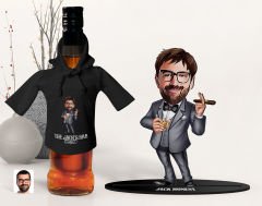 BK Gift Kişiye Özel Karikatürlü 3D Ahşap Biblo ve Siyah Mini İçki Şişesi Tişörtü Hediye Seti, Arkadaşa Hediye, Sevgiliye Hediye-12
