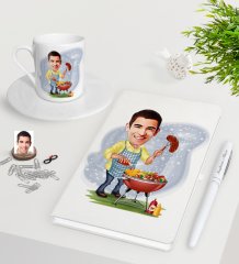 Kişiye Özel Erkek Mangalcı Karikatürlü Beyaz Defter Kalem Türk Kahvesi Fincanı Seti-1