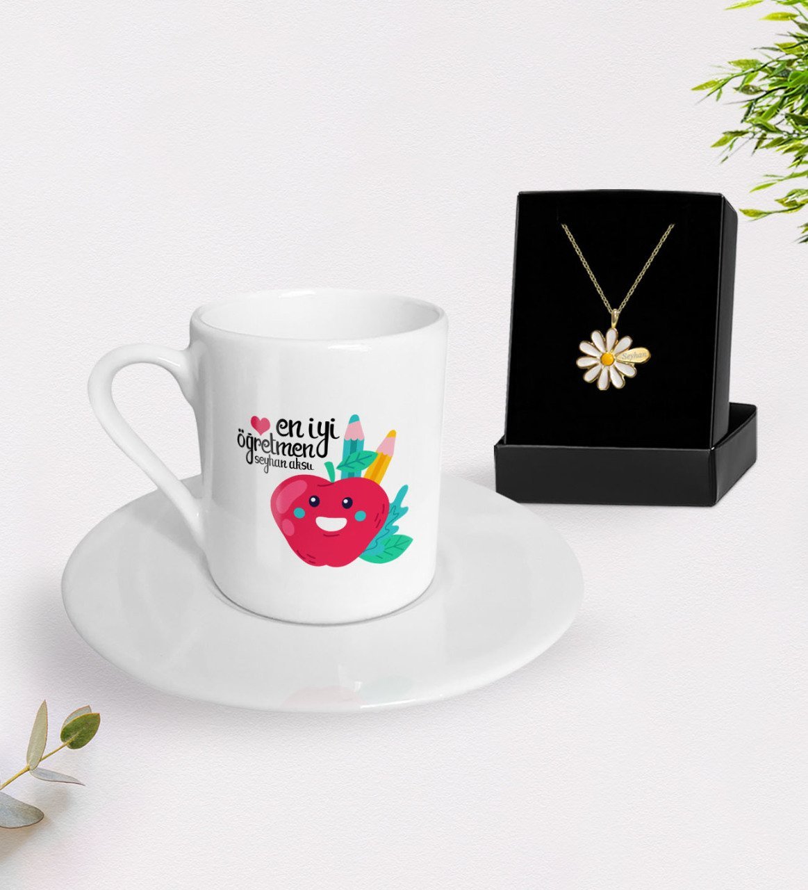 Kişiye Özel En İyi Öğretmen Türk Kahvesi Fincanı ve İsimli Papatya Kolye Hediye Seti-11