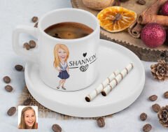 BK Gift Kişiye Özel Sunum Tabaklı İsimli Kadın Karikatürlü Kahve Fincanı-3, Sevgiliye Hediye, Aileye Hediye