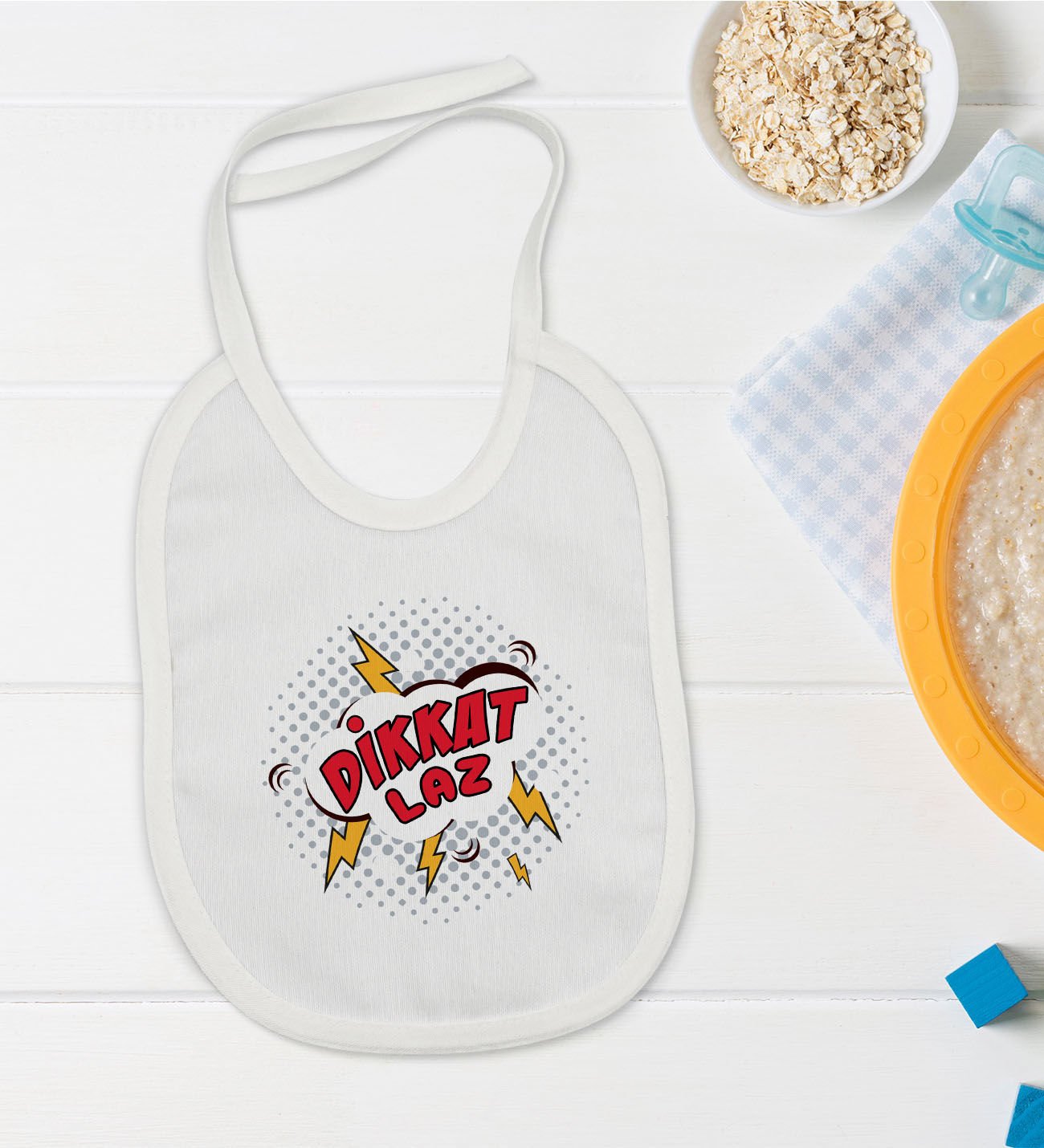 BK Kids Dikkat Laz Tasarımlı Beyaz Bebek Mama Önlüğü-1