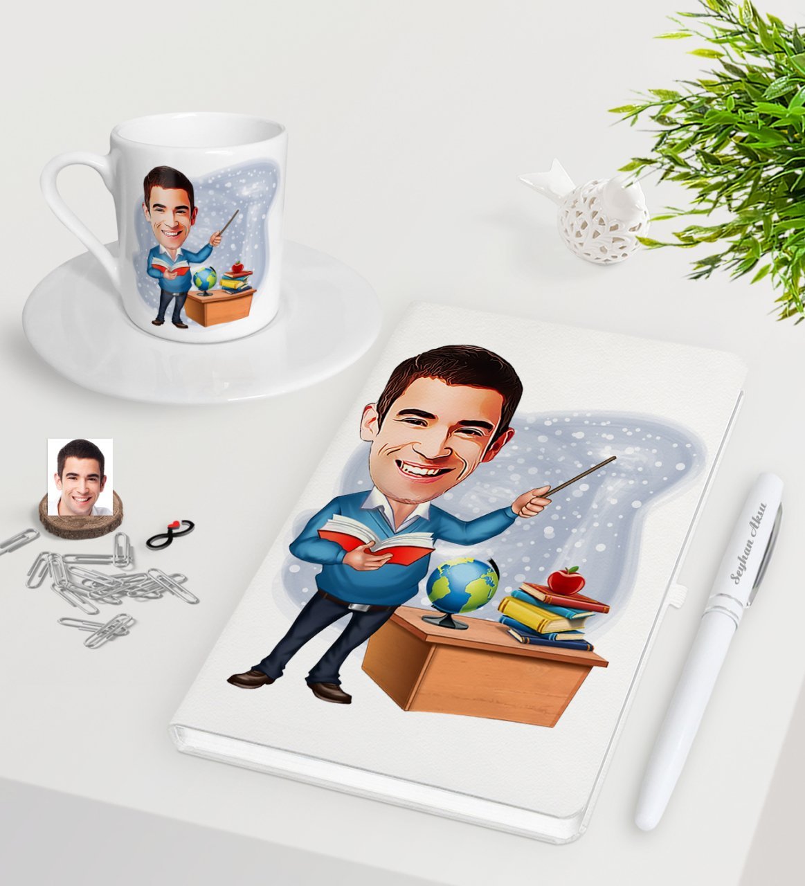 Kişiye Özel Erkek Öğretmen Karikatürlü Beyaz Defter Kalem Türk Kahvesi Fincanı Seti-5