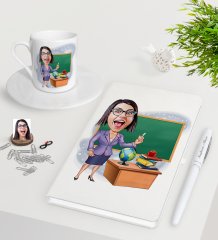 Kişiye Özel Bayan Öğretmen Karikatürlü Beyaz Defter Kalem Türk Kahvesi Fincanı Seti-1