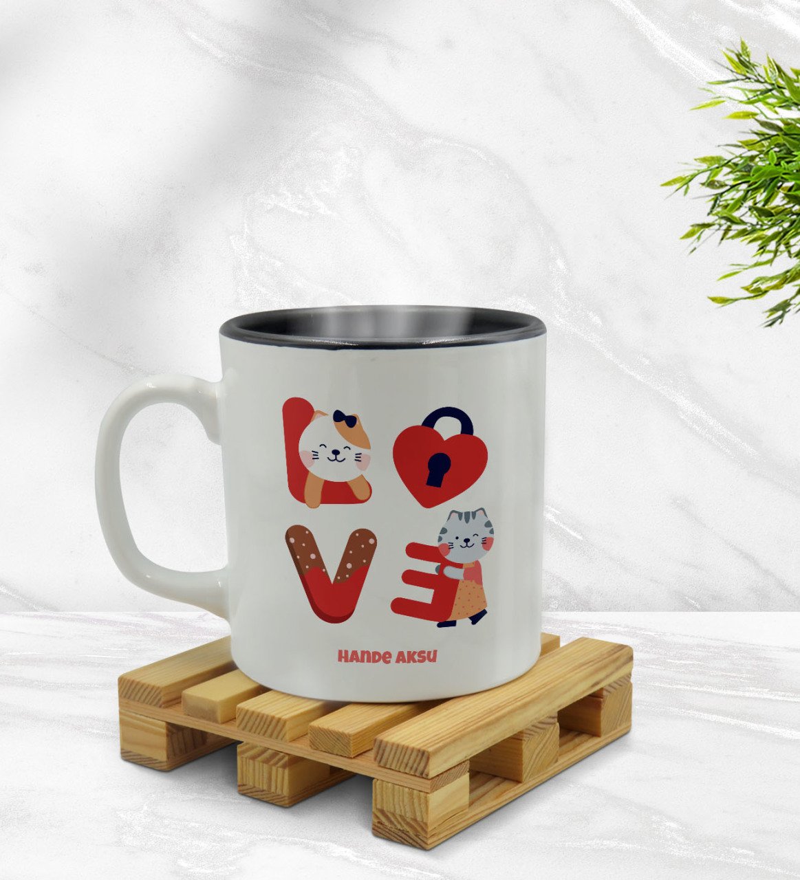 Kişiye Özel Love Tasarımlı İçi Siyah Renkli Kupa Bardak Model 1