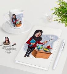 Kişiye Özel Bayan Öğretmen Karikatürlü Beyaz Defter Kalem Türk Kahvesi Fincanı Seti-7