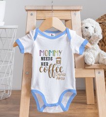 BK Kids Kişiye Özel Mommy Needs Her Coffe Tasarımlı Mavi Bebek Body Zıbın ve Mama Önlüğü Hediye Seti