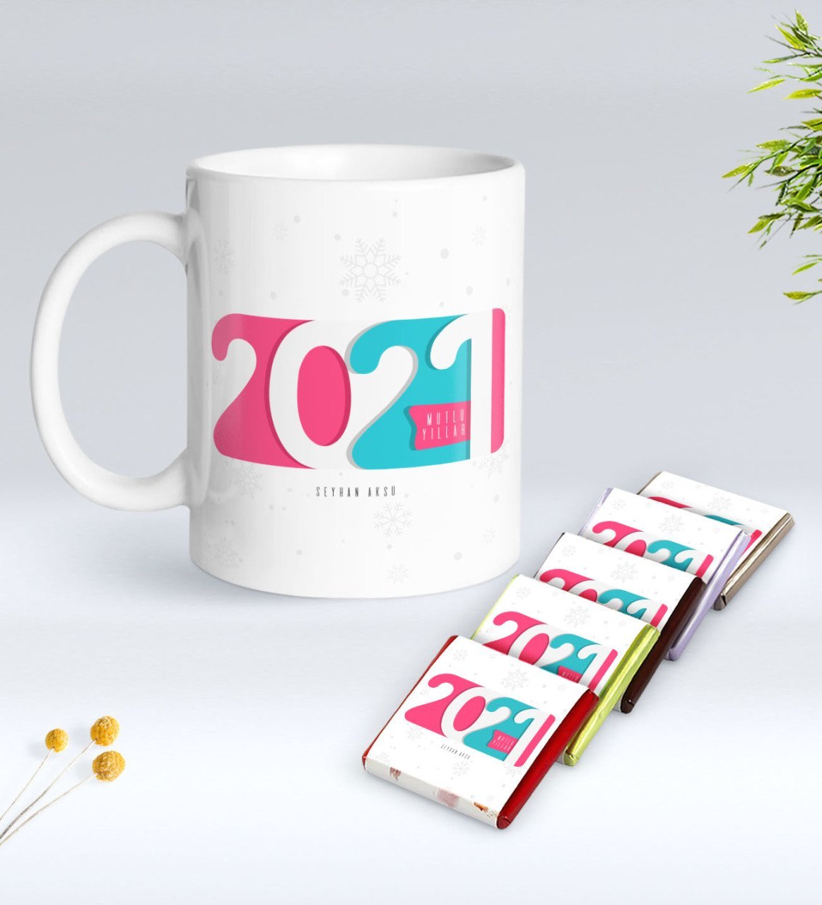 Kişiye Özel 2023 Mutlu Yıllar Beyaz Kupa ve Çikolata Hediye Seti-6