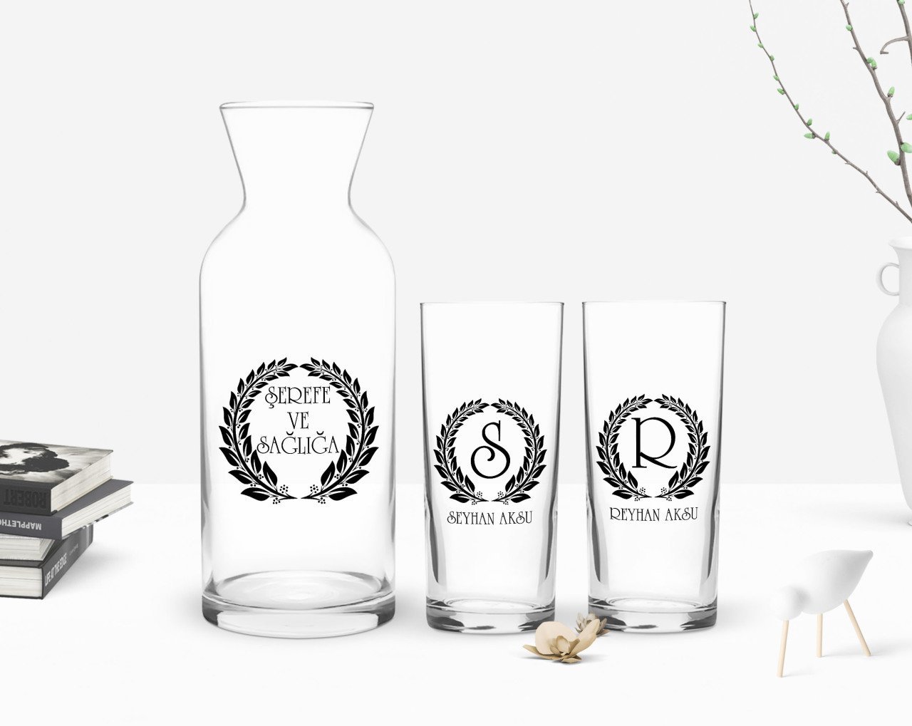 Kişiye Özel Renkli Baskılı Çelenk Baş Harfli İsimli İkili Rakı Bardağı ve Karaf Hediye Seti-6