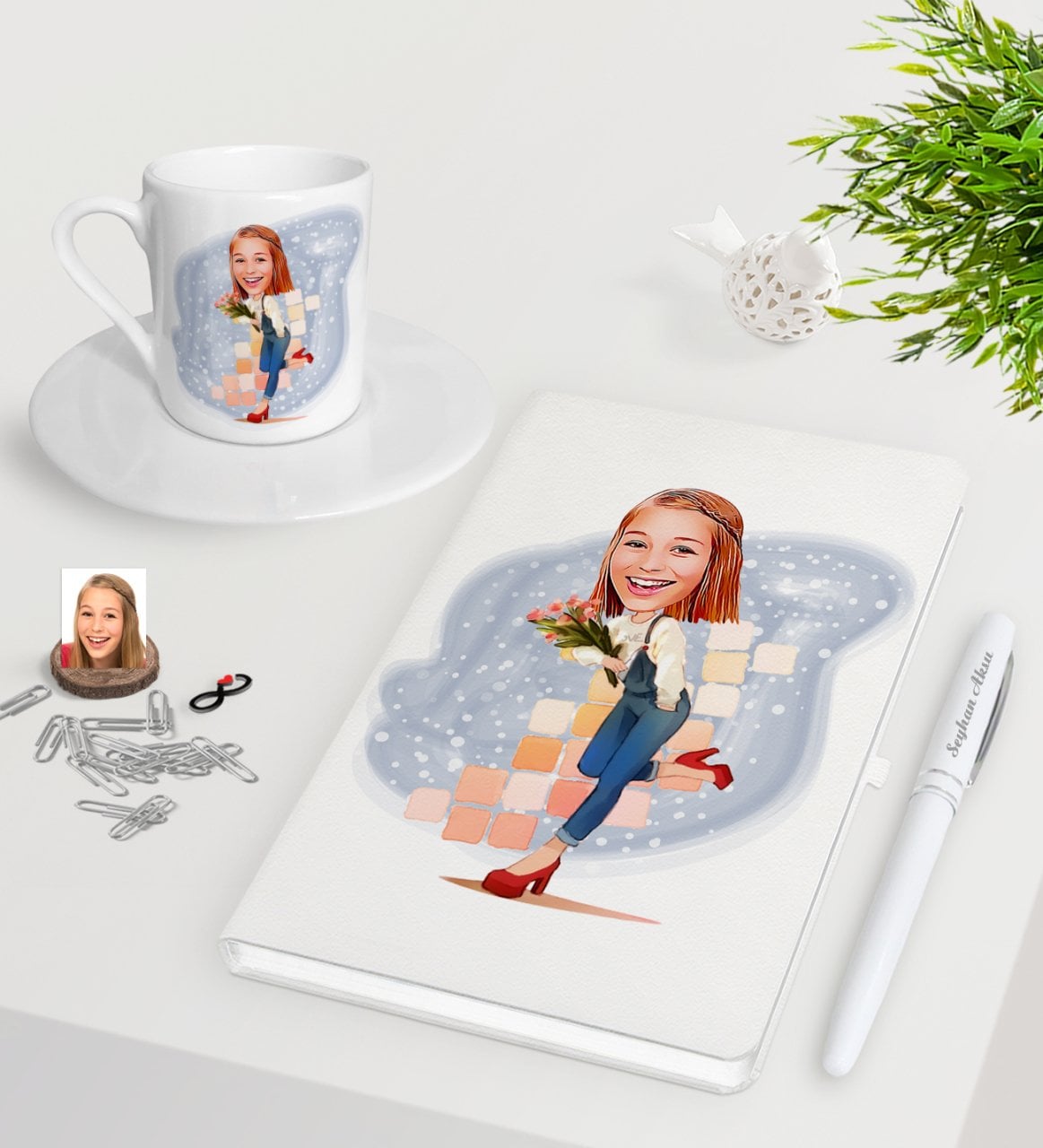 Kişiye Özel Bayan Karikatürlü Beyaz Defter Kalem Türk Kahvesi Fincanı Seti-13