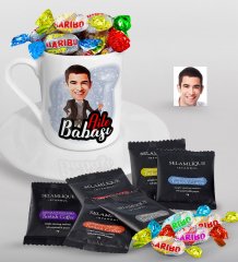 Kişiye Özel Aile Babası Karikatürlü Türk Kahvesi Fincanı Selamlique Karışık Türk Kahvesi ve Haribo Şeker Hediye Seti-1