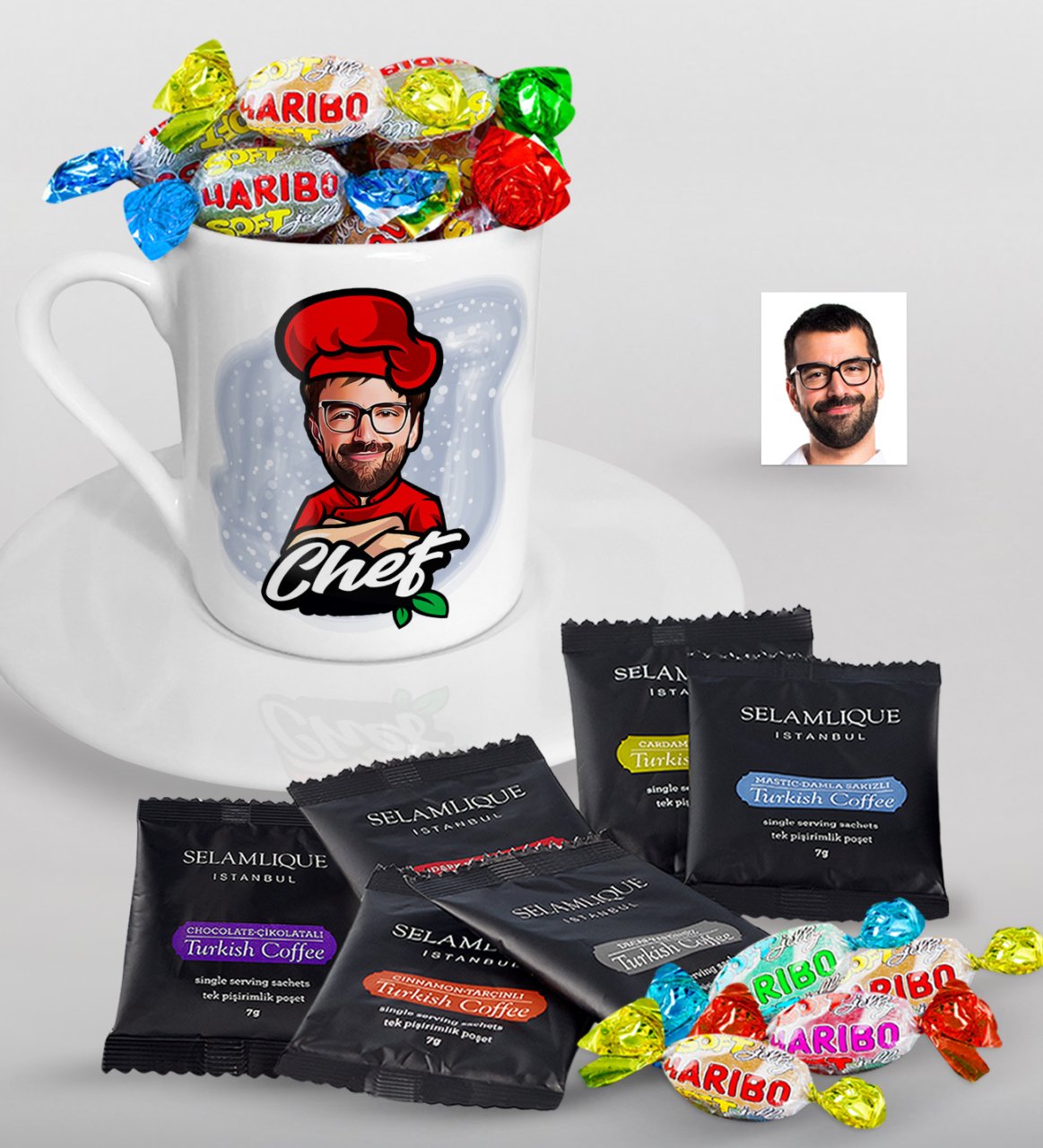 Kişiye Özel Erkek Chef Karikatürlü Türk Kahvesi Fincanı Selamlique Karışık Türk Kahvesi ve Haribo Şeker Hediye Seti-10