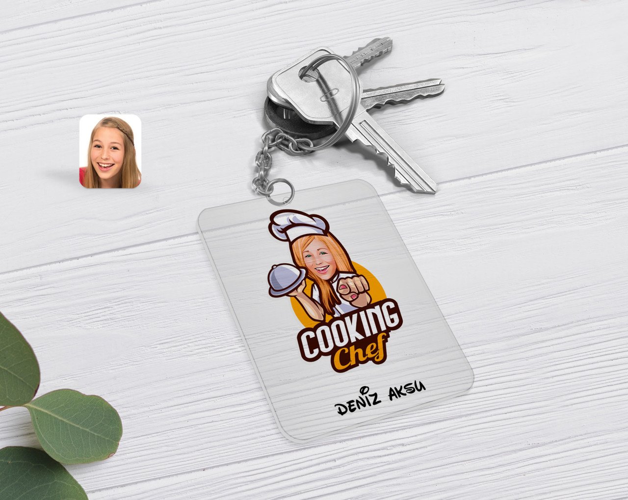 Kişiye Özel Kadın Chef Karikatürlü Şeffaf Pleksi Anahtarlık-15