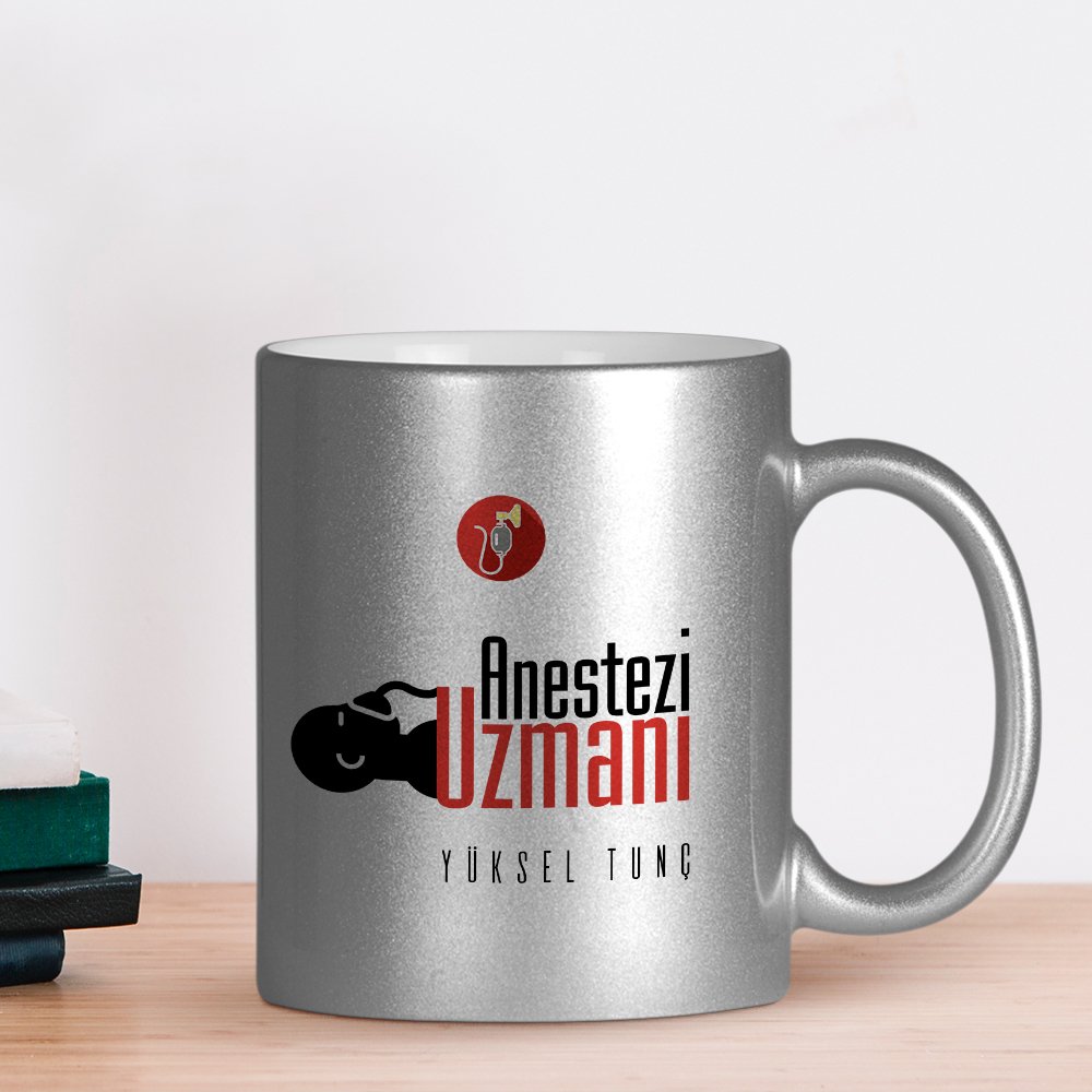 Kişiye Özel Mesleki Anestezi Uzmanı Gümüş Yaldızlı Kupa Bardak