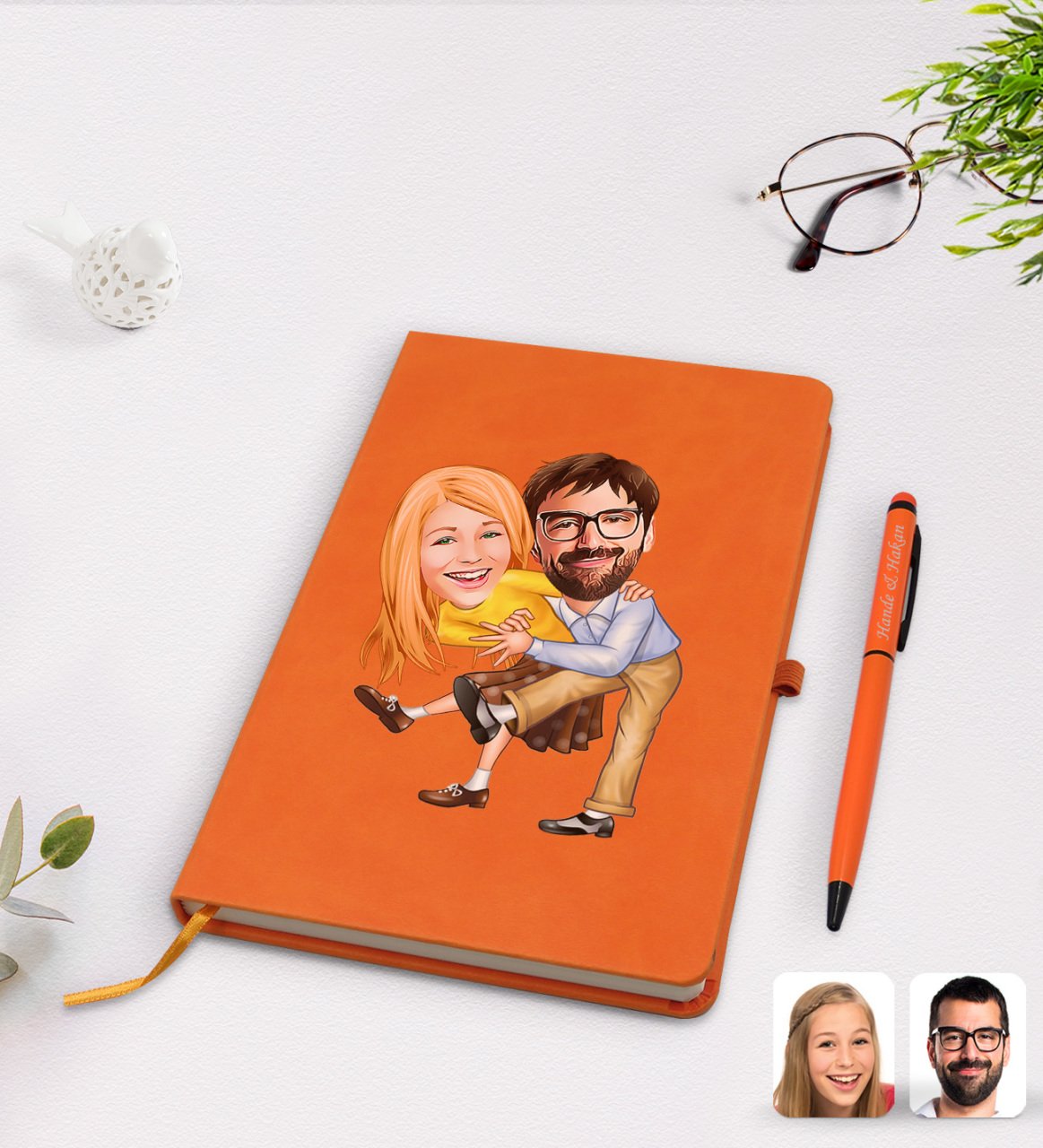 Kişiye Özel Sevgililer Karikatürlü Turuncu Termo Deri Defter Kalem Seti Model 102