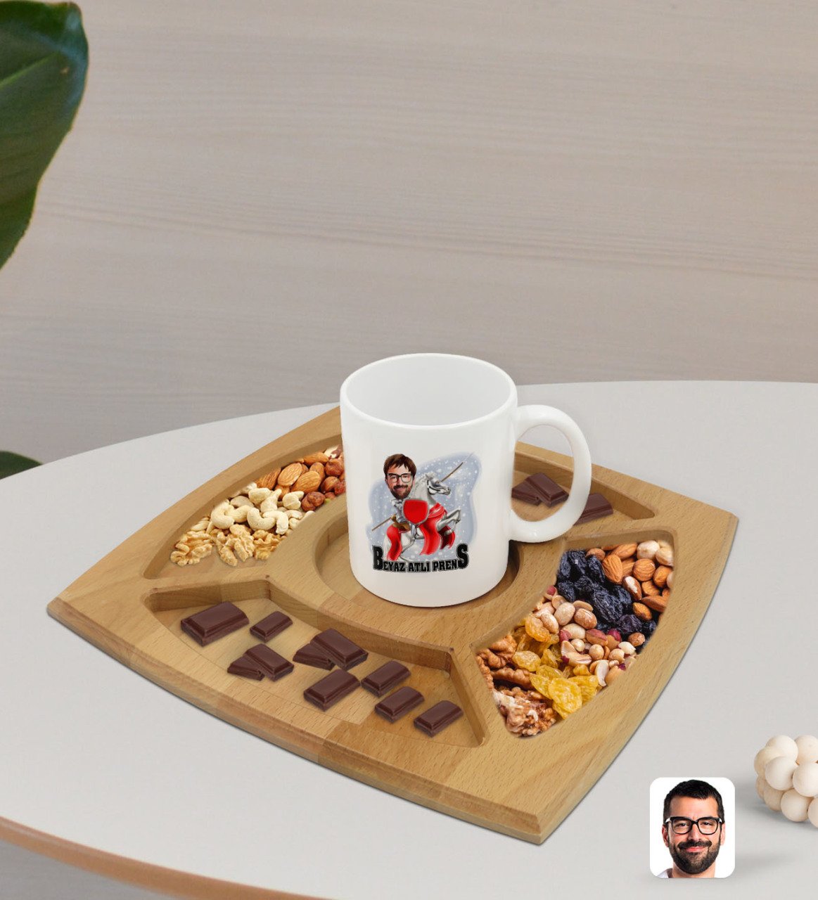 Kişiye Özel Beyaz Atlı Prens Karikatürlü Beyaz Kupa ve Doğal Masif Ahşap 4 Bölmeli Sunum Tabağı Çerezlik Hediye Seti-2