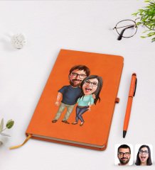 Kişiye Özel Sevgililer Karikatürlü Turuncu Termo Deri Defter Kalem Seti Model 109