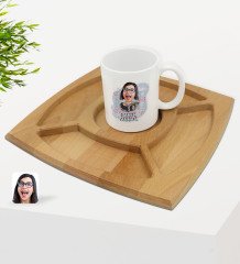 Kişiye Özel Canım Annem Karikatürlü Beyaz Kupa ve Doğal Masif Ahşap 4 Bölmeli Sunum Tabağı Çerezlik Hediye Seti-1