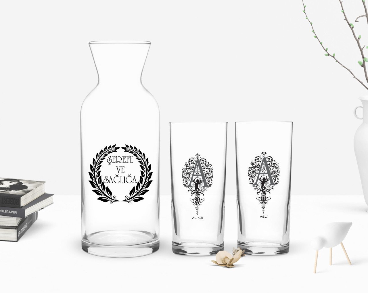 Kişiye Özel Renkli Baskılı Kaligrafi Harfli İkili Rakı Bardağı ve Karaf Hediye Seti-2