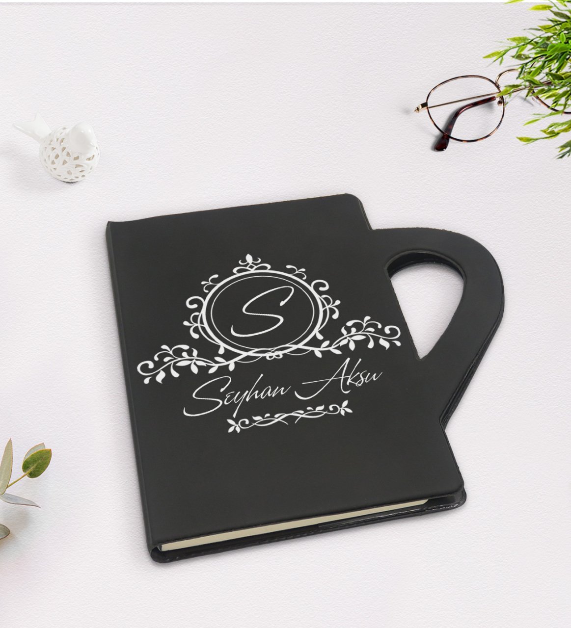 Kişiye Özel İsimli Kupa Şeklinde Siyah Termo Deri Defter Model 11
