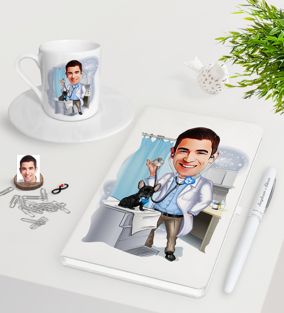 Kişiye Özel Erkek Veteriner Hekimi Karikatürlü Beyaz Defter Kalem Türk Kahvesi Fincanı Seti