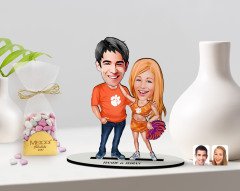 Kişiye Özel Sevgililer Karikatürlü 3D Ahşap Biblo ve Çikolatalı Kalp Bonbon Draje Hediye Seti-54